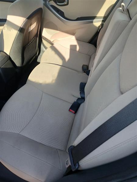 Hyundai Elantra SE 6AT 2015