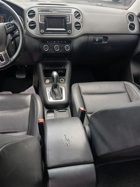 Volkswagen Tiguan S 2016
