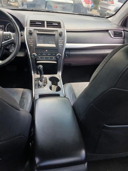 Toyota Camry SE 2016