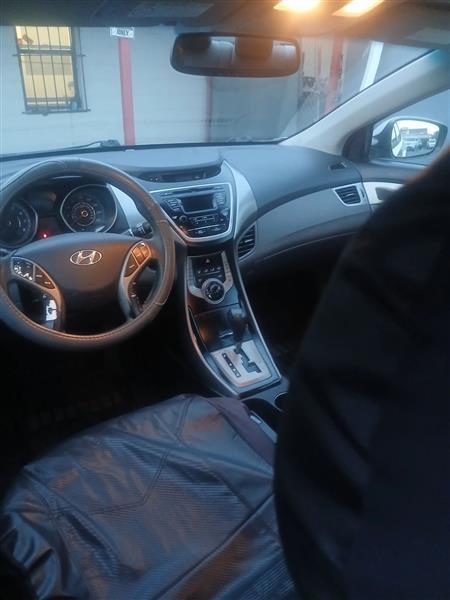 Hyundai Elantra GLS A/T 2013