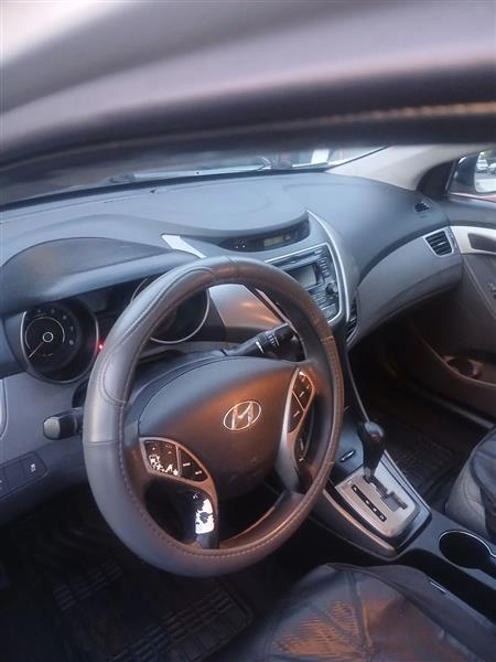 Hyundai Elantra GLS A/T 2013