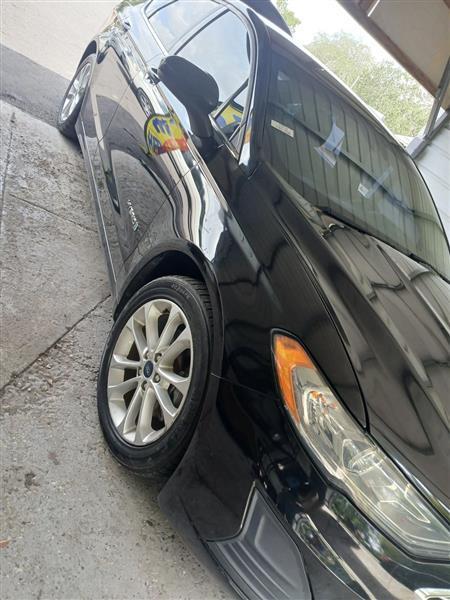Ford Fusion Hybrid SE 2019
