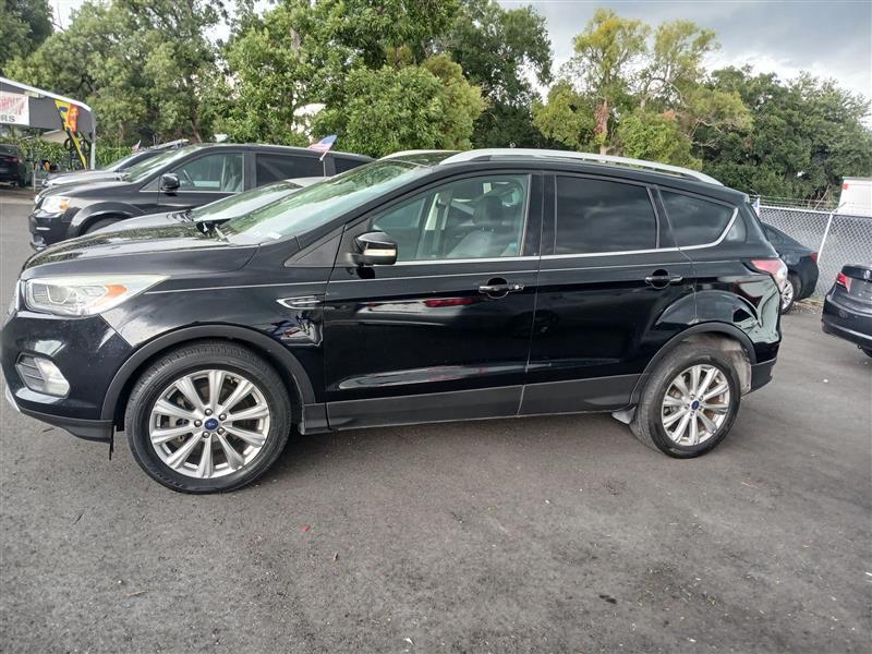 Ford Escape Titanium FWD 2017