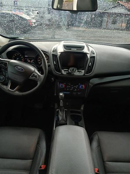 Ford Escape Titanium FWD 2017