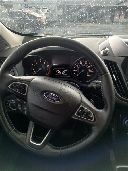 Ford Escape Titanium FWD 2017