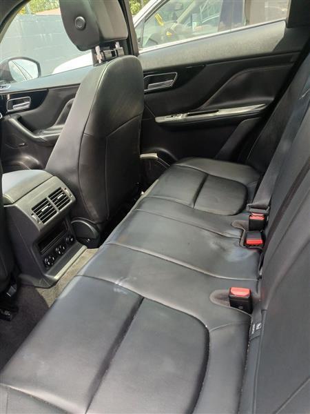 Jaguar F-Pace 25t Premium 2019