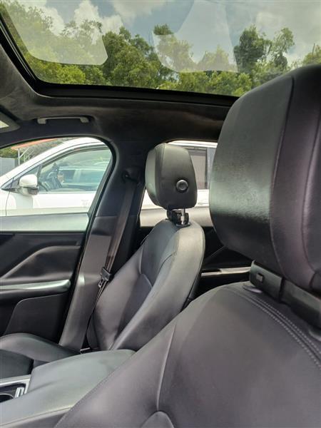 Jaguar F-Pace 25t Premium 2019