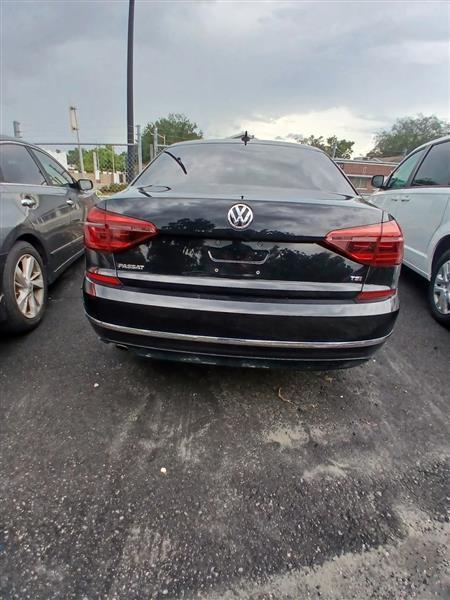 Volkswagen Passat S 2018
