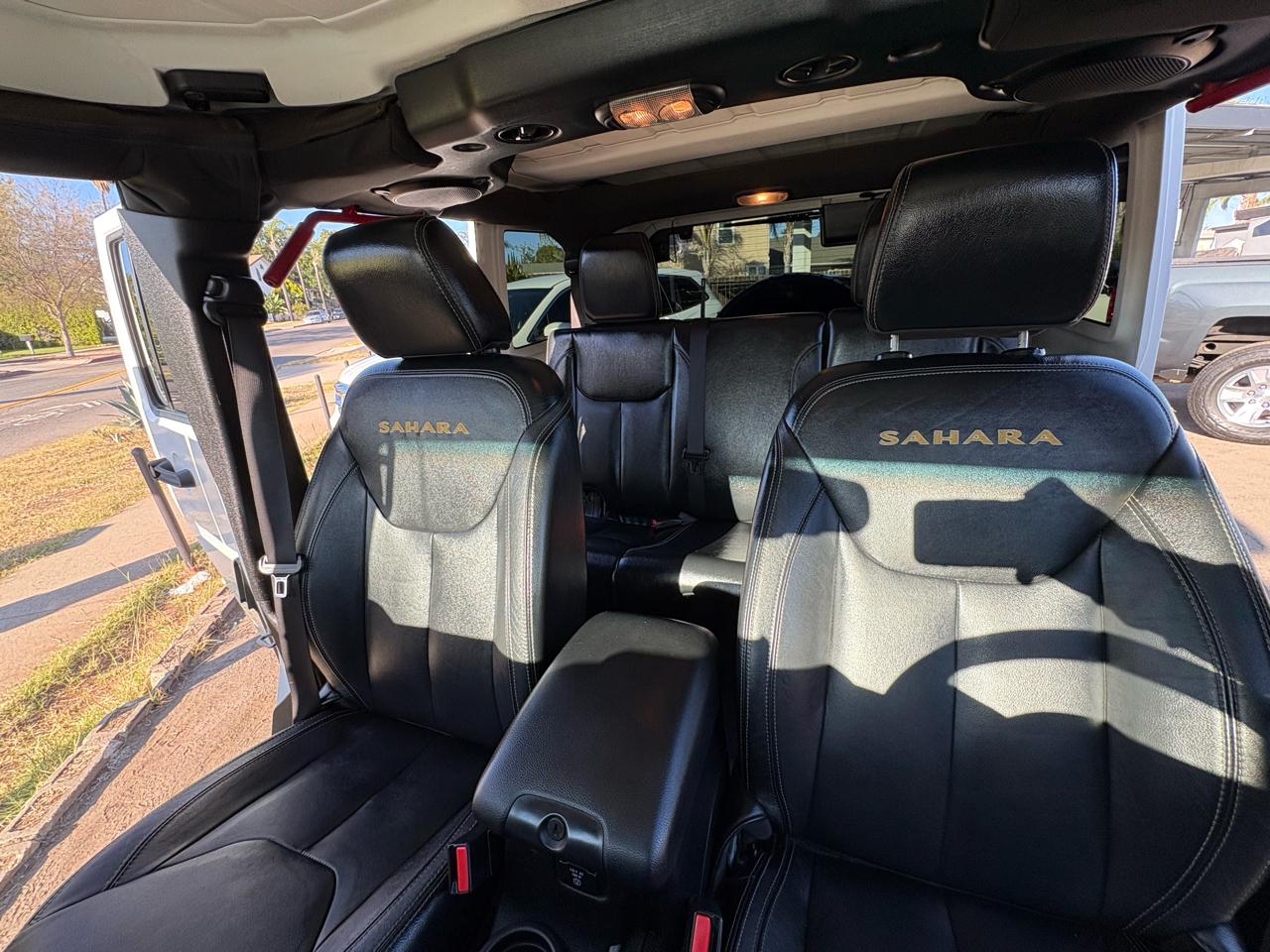 Jeep Wrangler Unlimited Sahara 4WD 2013