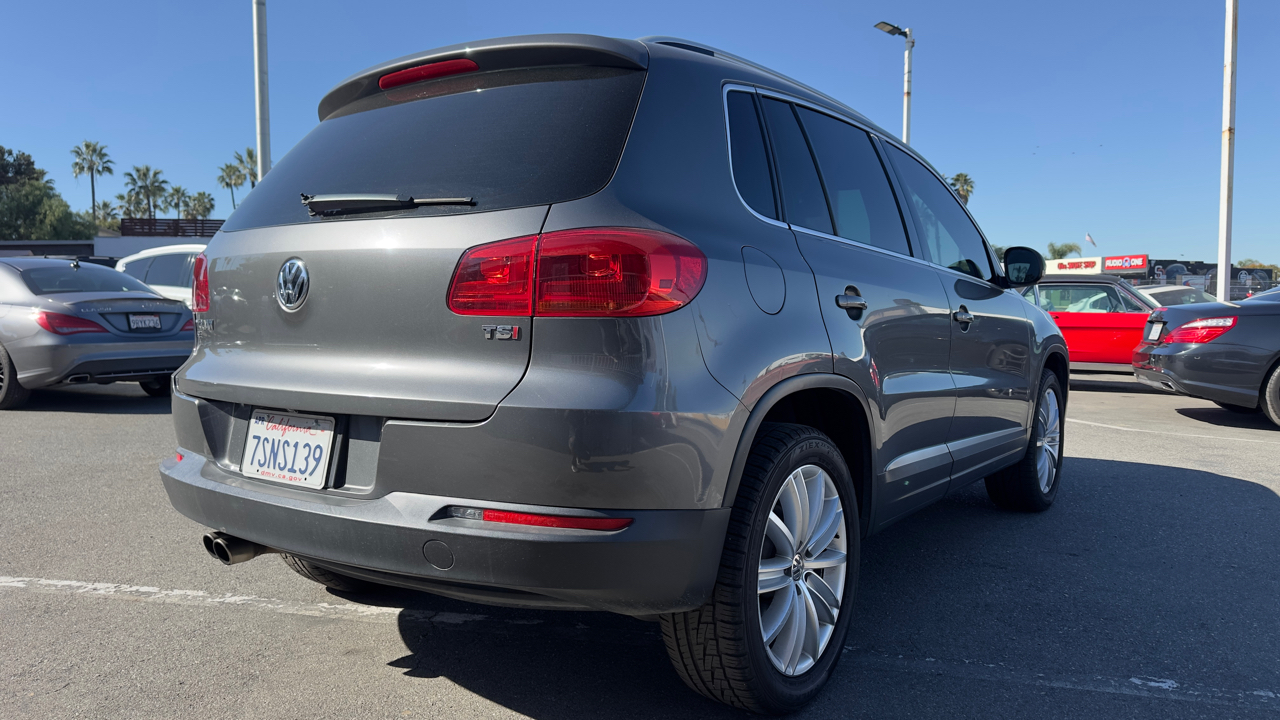 Volkswagen Tiguan SE 2016