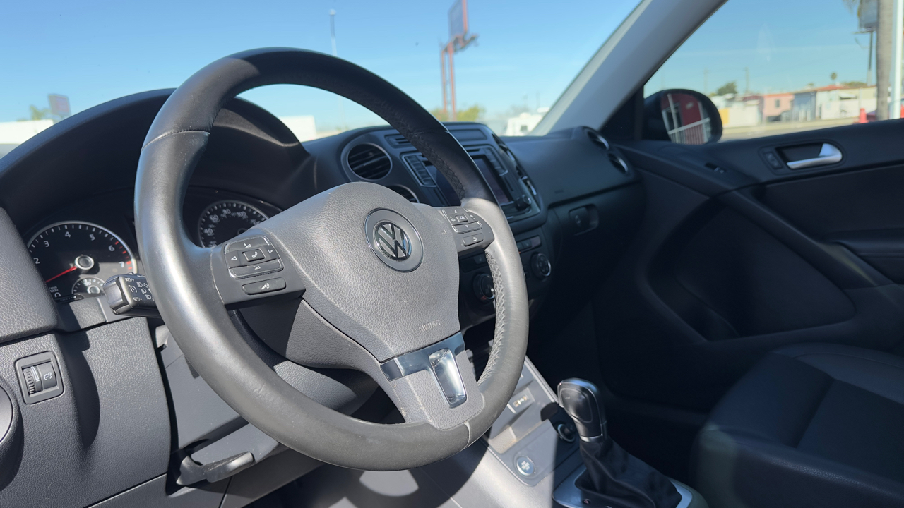 Volkswagen Tiguan SE 2016