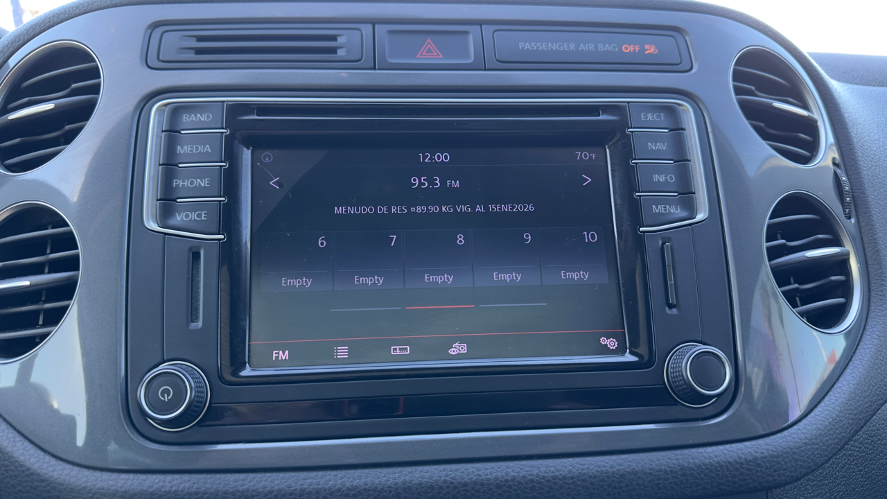 Volkswagen Tiguan SE 2016