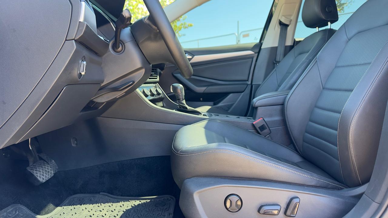 Volkswagen Jetta 1.4T S 8A 2021