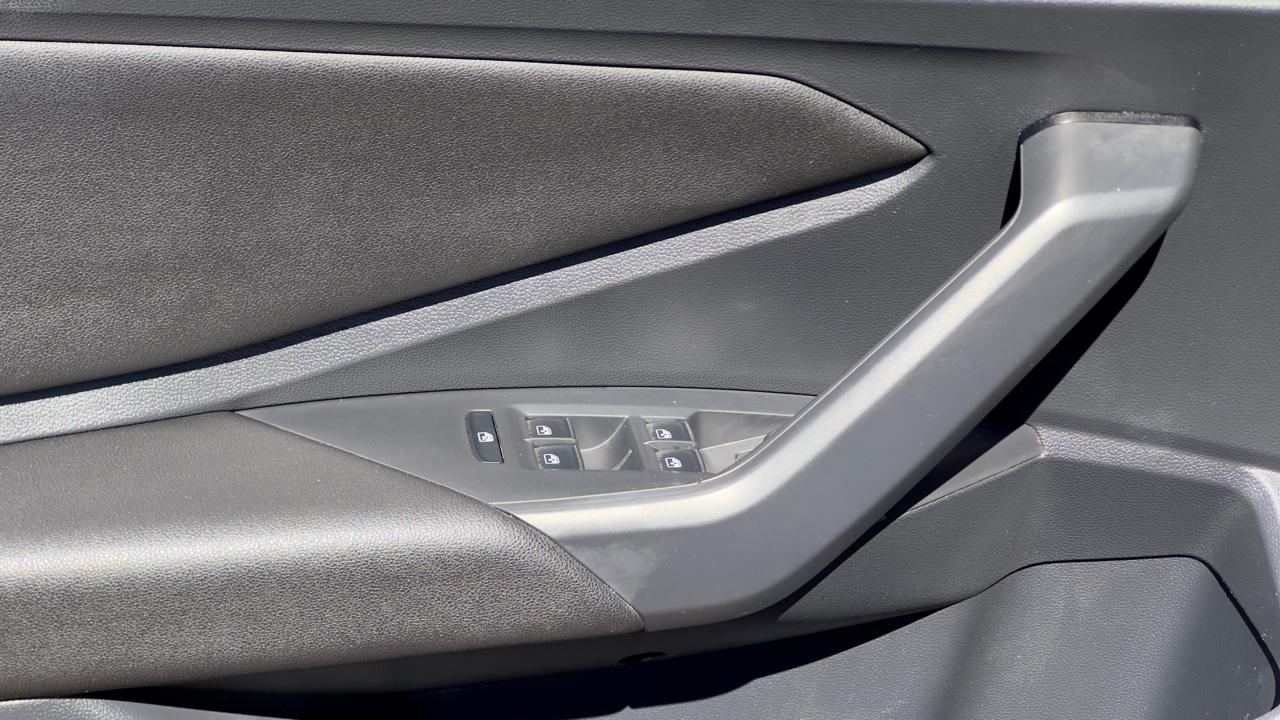 Volkswagen Jetta 1.4T S 8A 2021