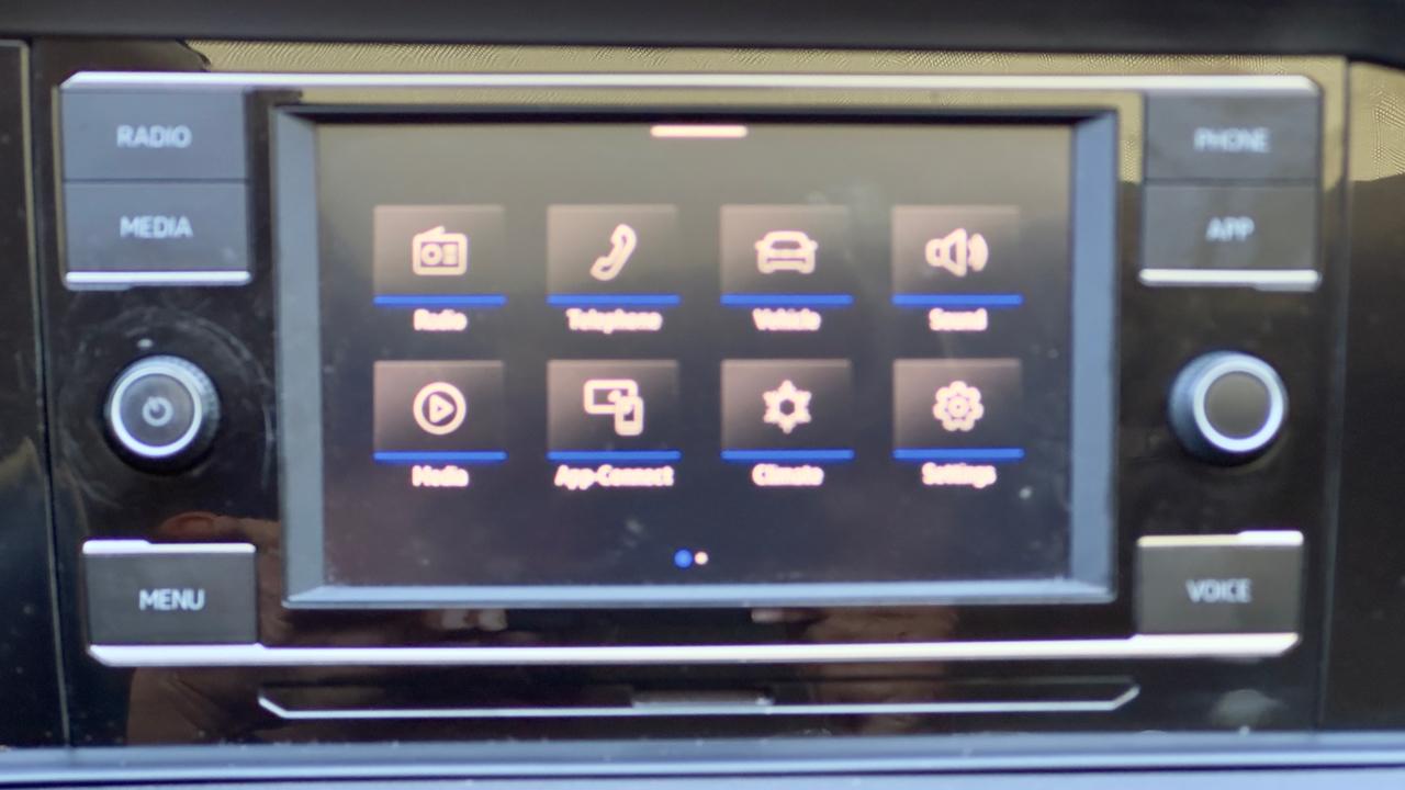 Volkswagen Jetta 1.4T S 8A 2021