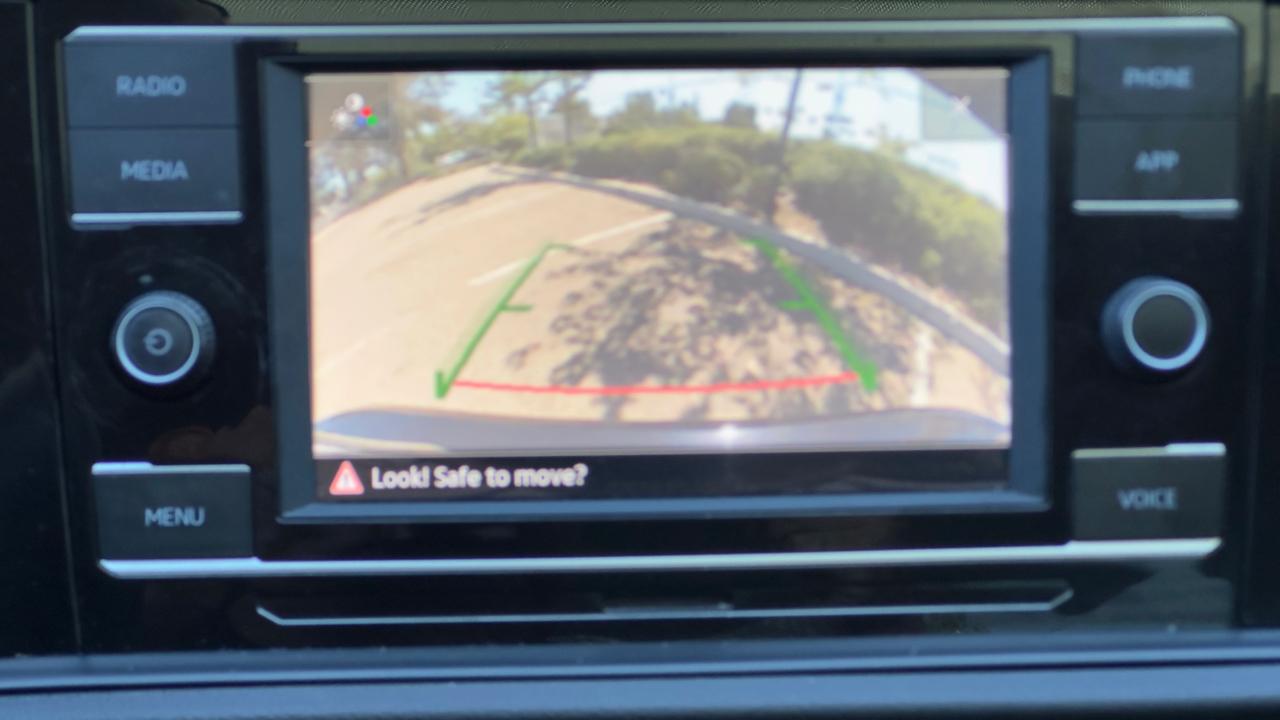 Volkswagen Jetta 1.4T S 8A 2021