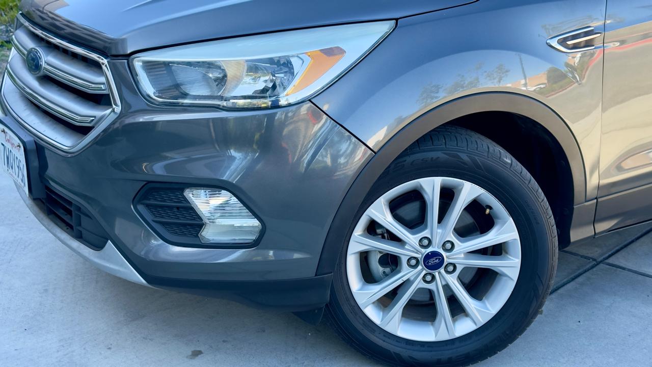 Ford Escape SE FWD 2017