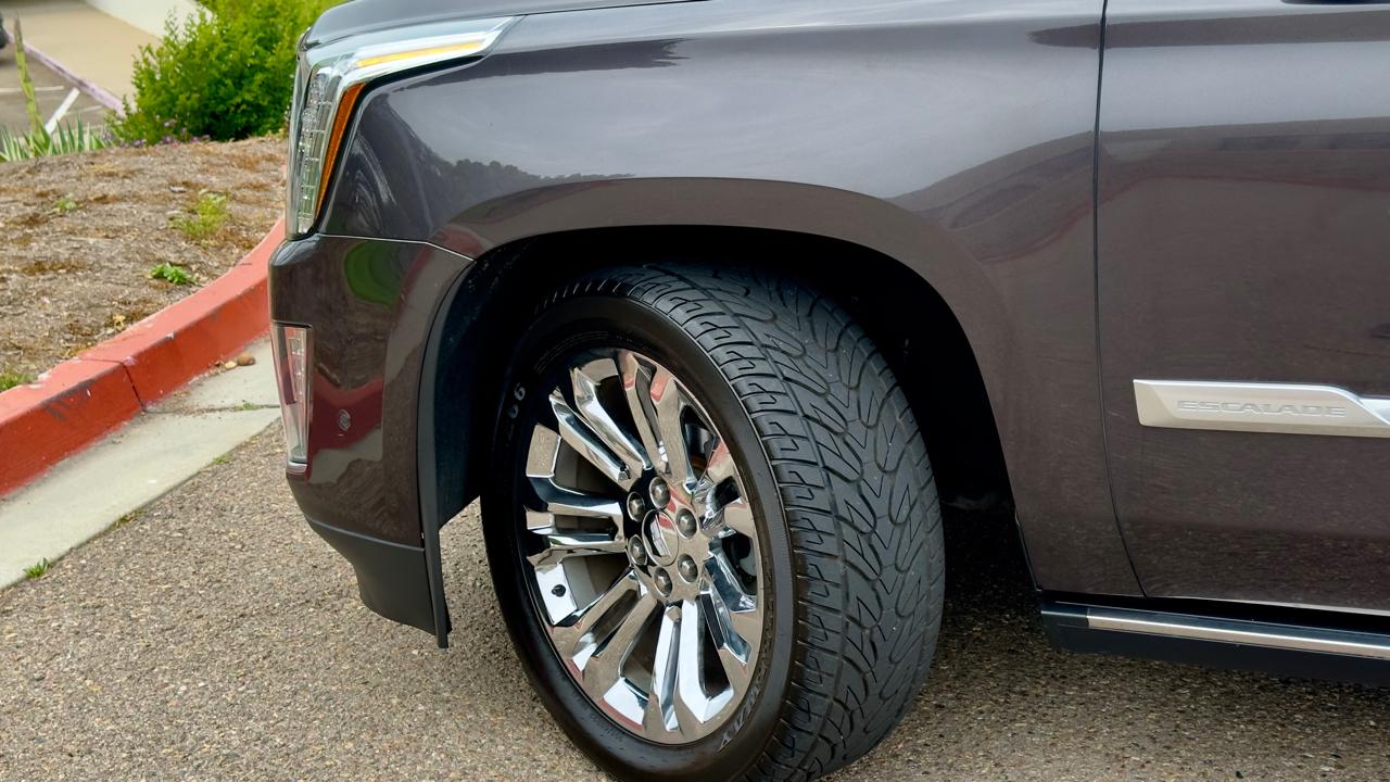 Cadillac Escalade ESV Premium 4WD 2017