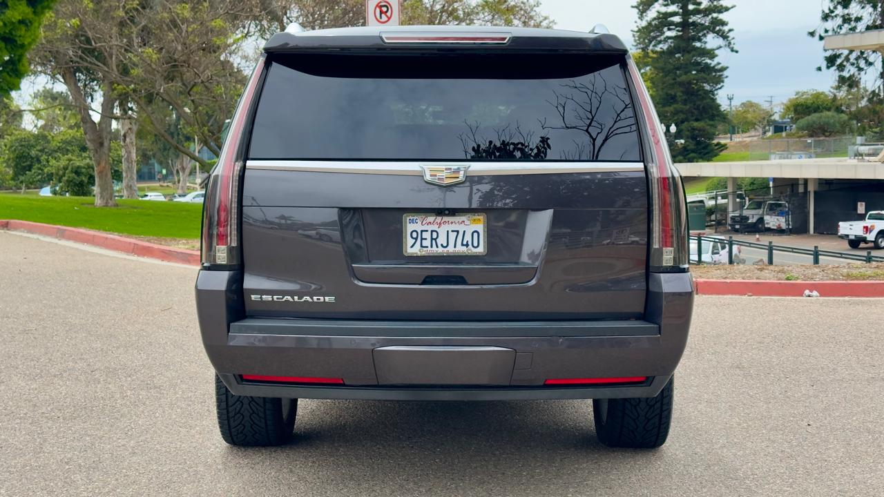 Cadillac Escalade ESV Premium 4WD 2017