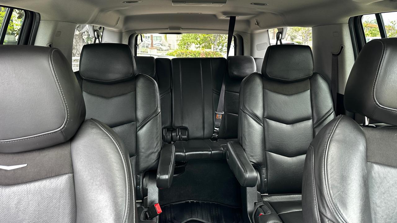 Cadillac Escalade ESV Premium 4WD 2017