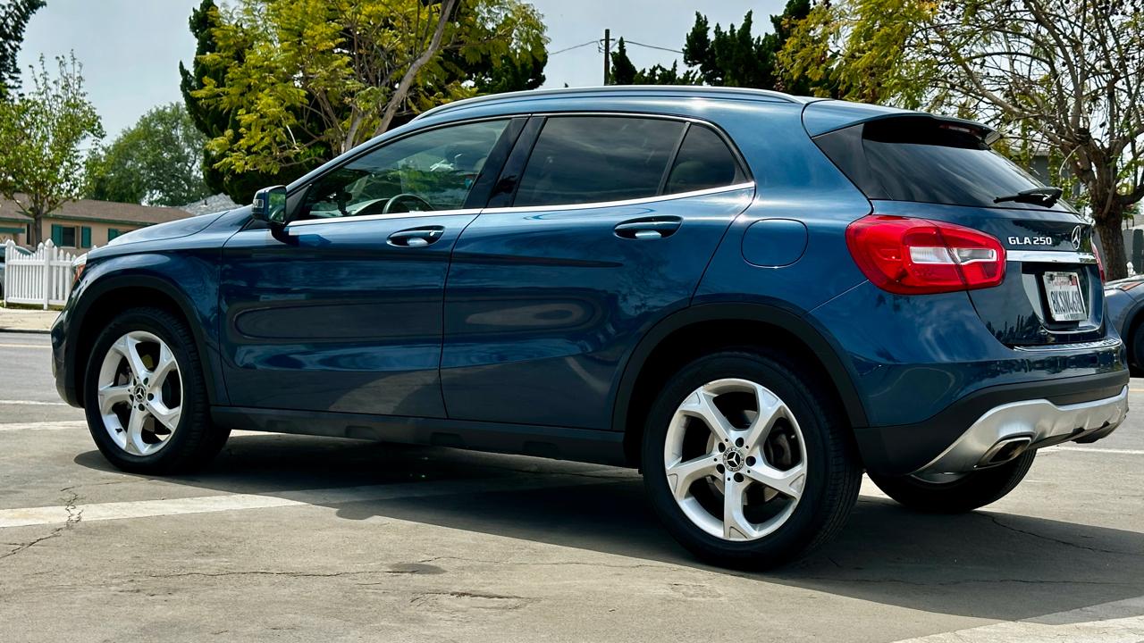 Mercedes-Benz GLA-Class GLA250 2019