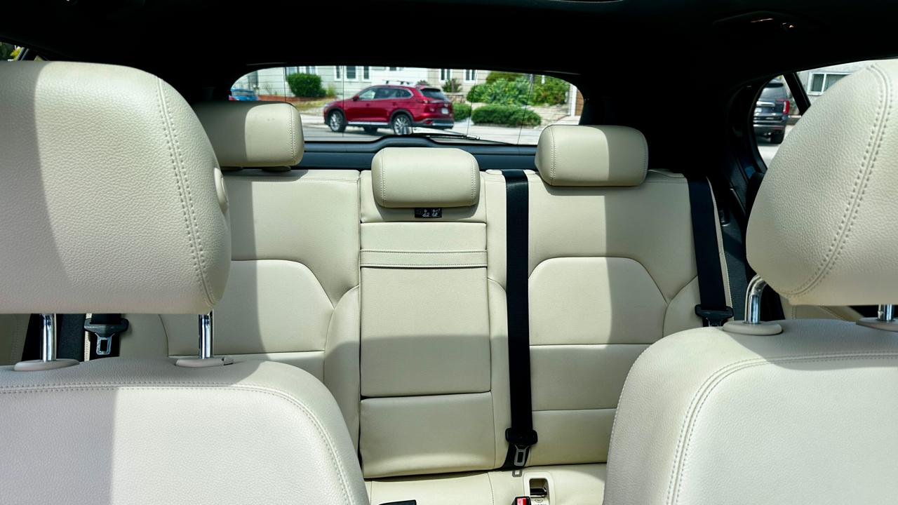 Mercedes-Benz GLA-Class GLA250 2019