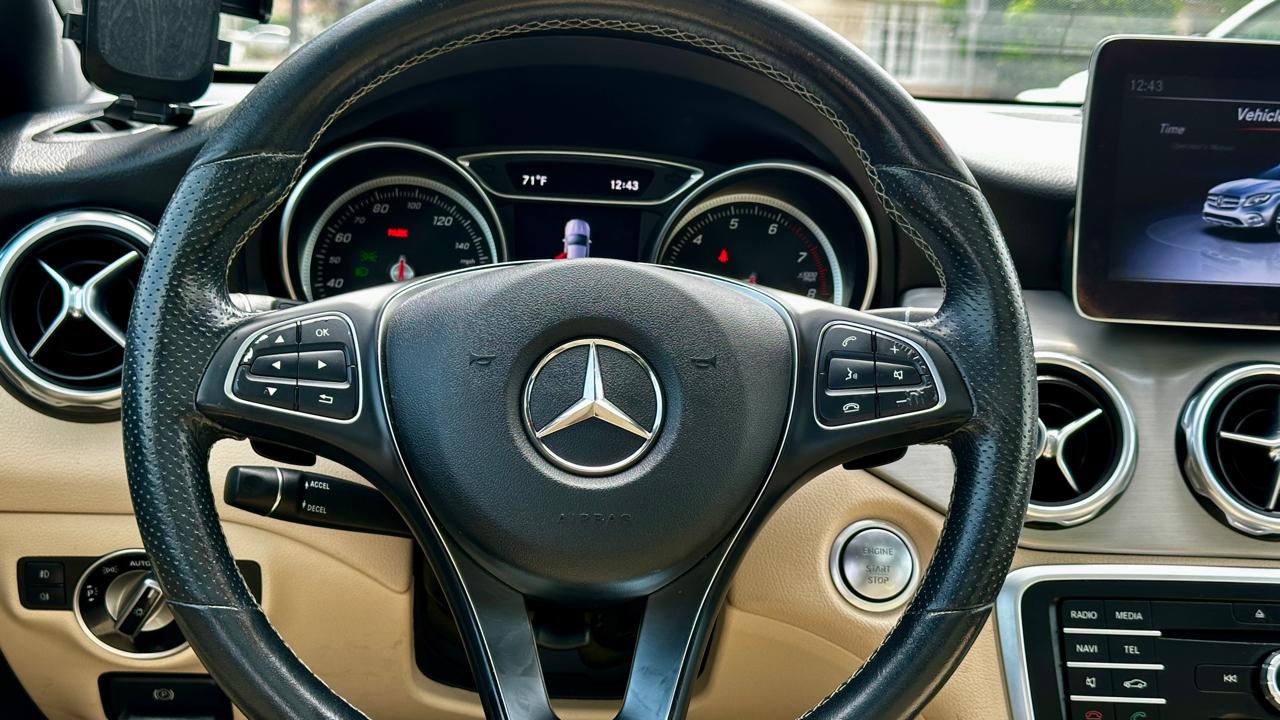 Mercedes-Benz GLA-Class GLA250 2019