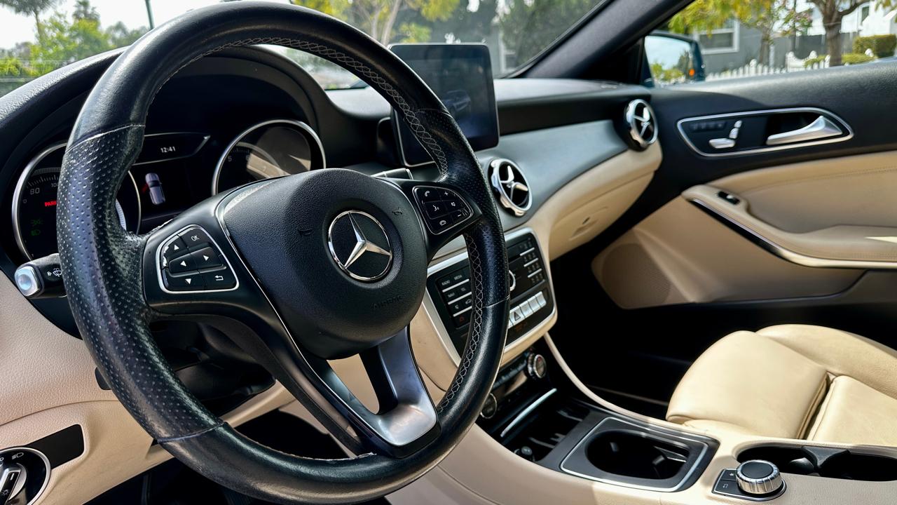 Mercedes-Benz GLA-Class GLA250 2019