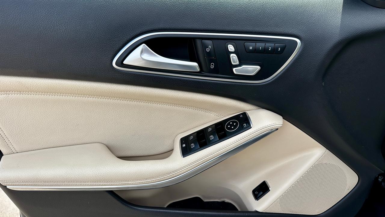 Mercedes-Benz GLA-Class GLA250 2019