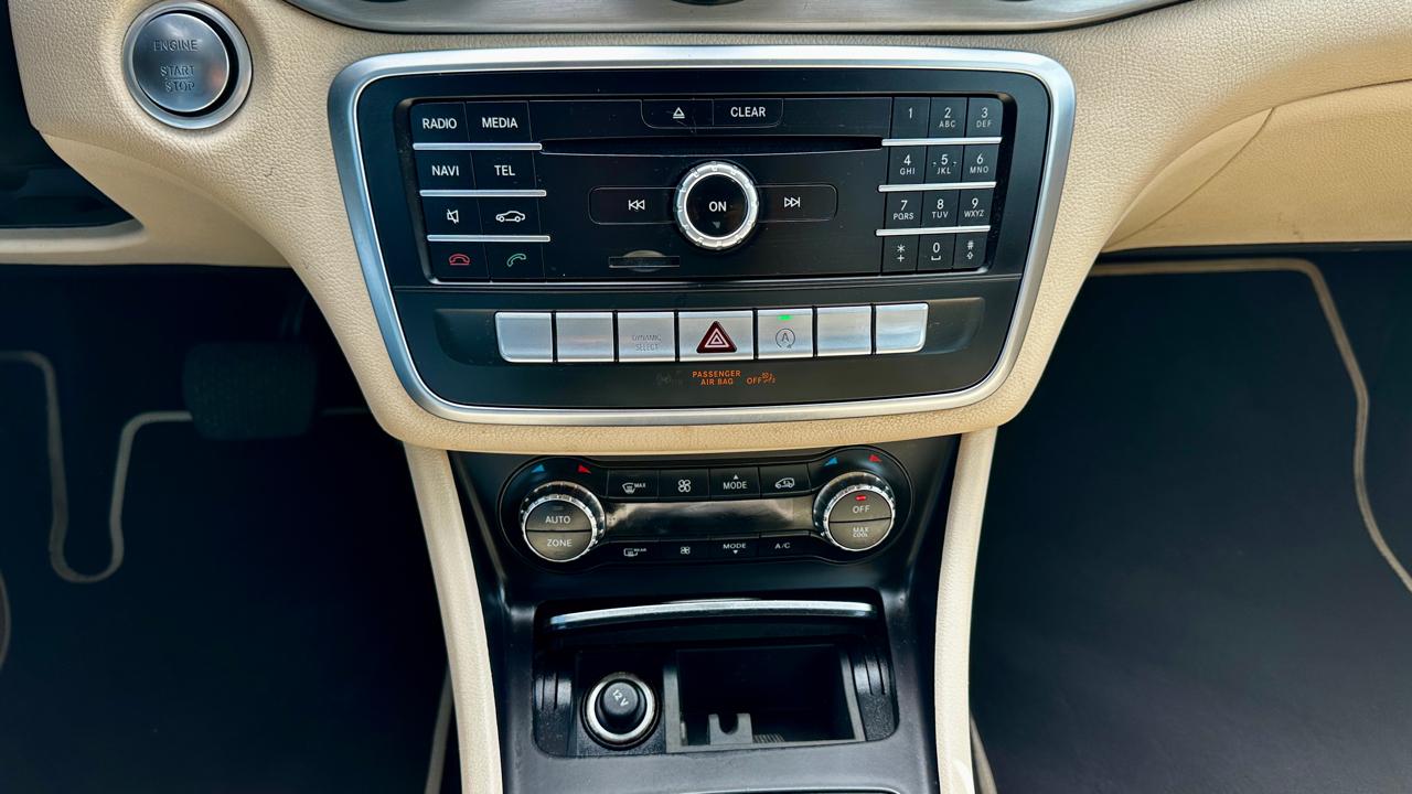 Mercedes-Benz GLA-Class GLA250 2019