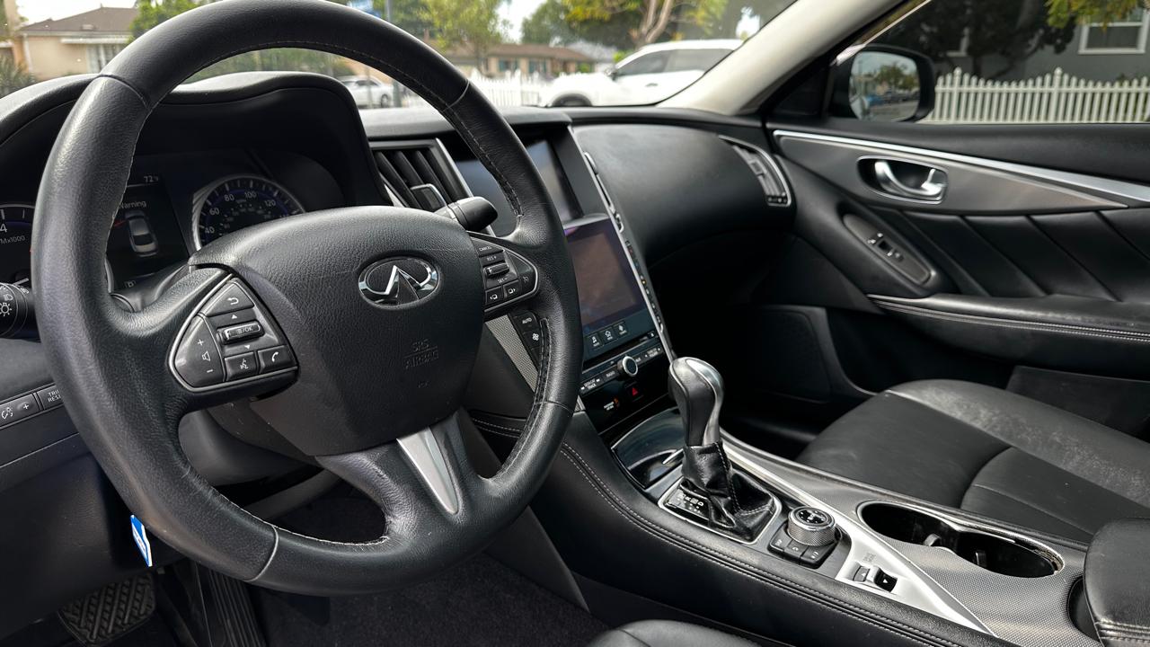 Infiniti Q50 2.0t 2017