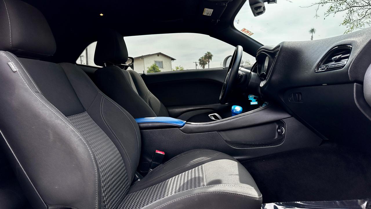 Dodge Challenger SXT 2016