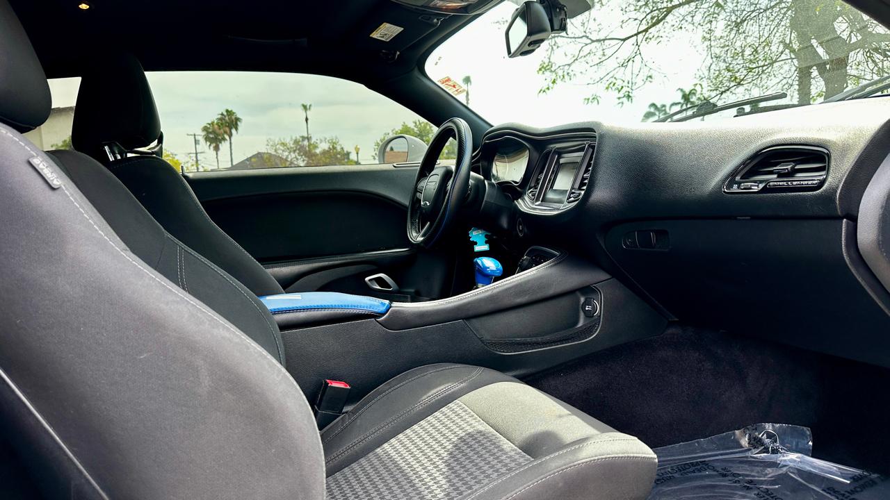 Dodge Challenger SXT 2016