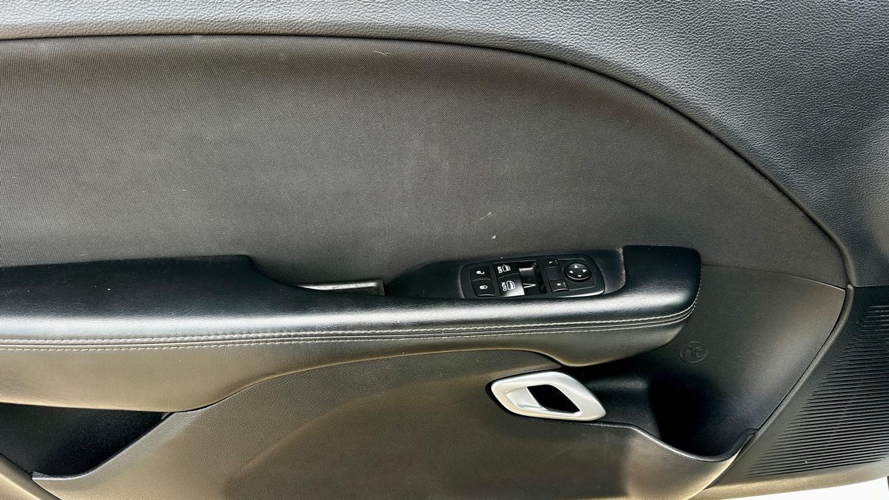 Dodge Challenger SXT 2016