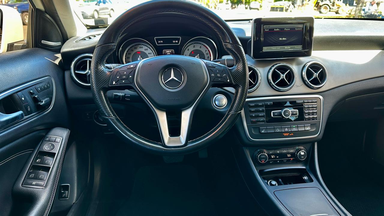 Mercedes-Benz GLA-Class GLA250 2015