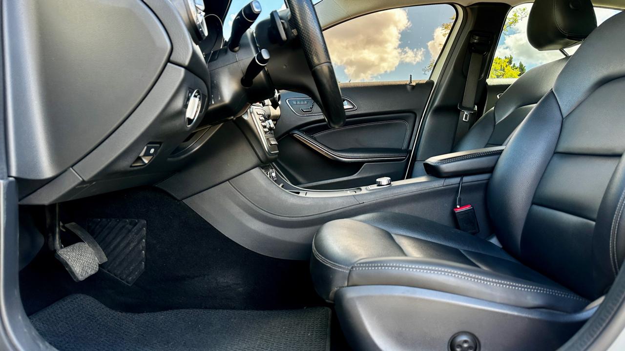 Mercedes-Benz GLA-Class GLA250 2015