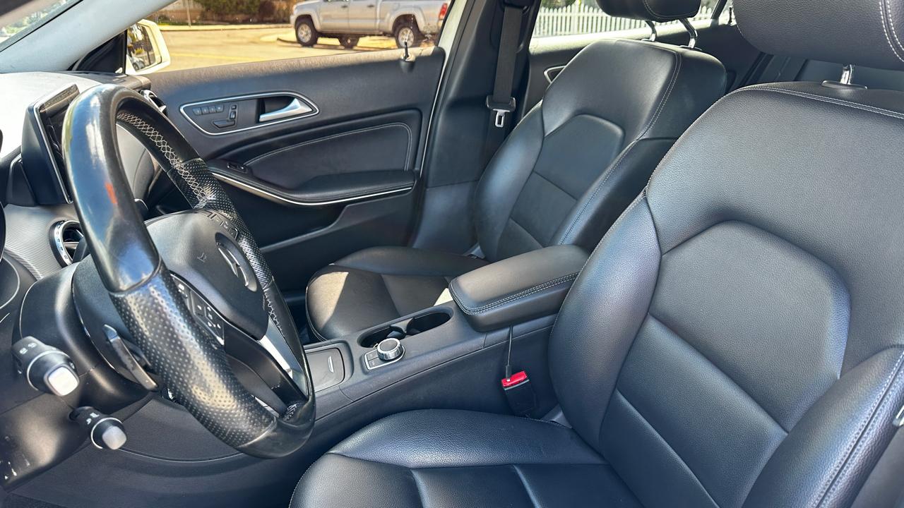 Mercedes-Benz GLA-Class GLA250 2015