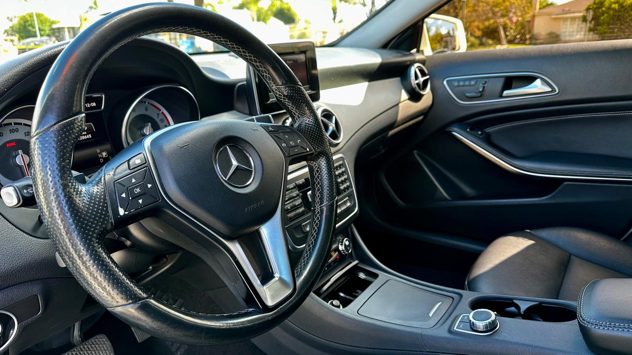 Mercedes-Benz GLA-Class GLA250 2015