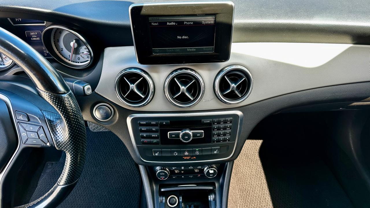 Mercedes-Benz GLA-Class GLA250 2015