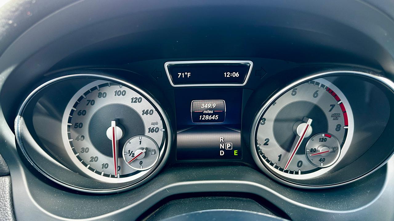 Mercedes-Benz GLA-Class GLA250 2015