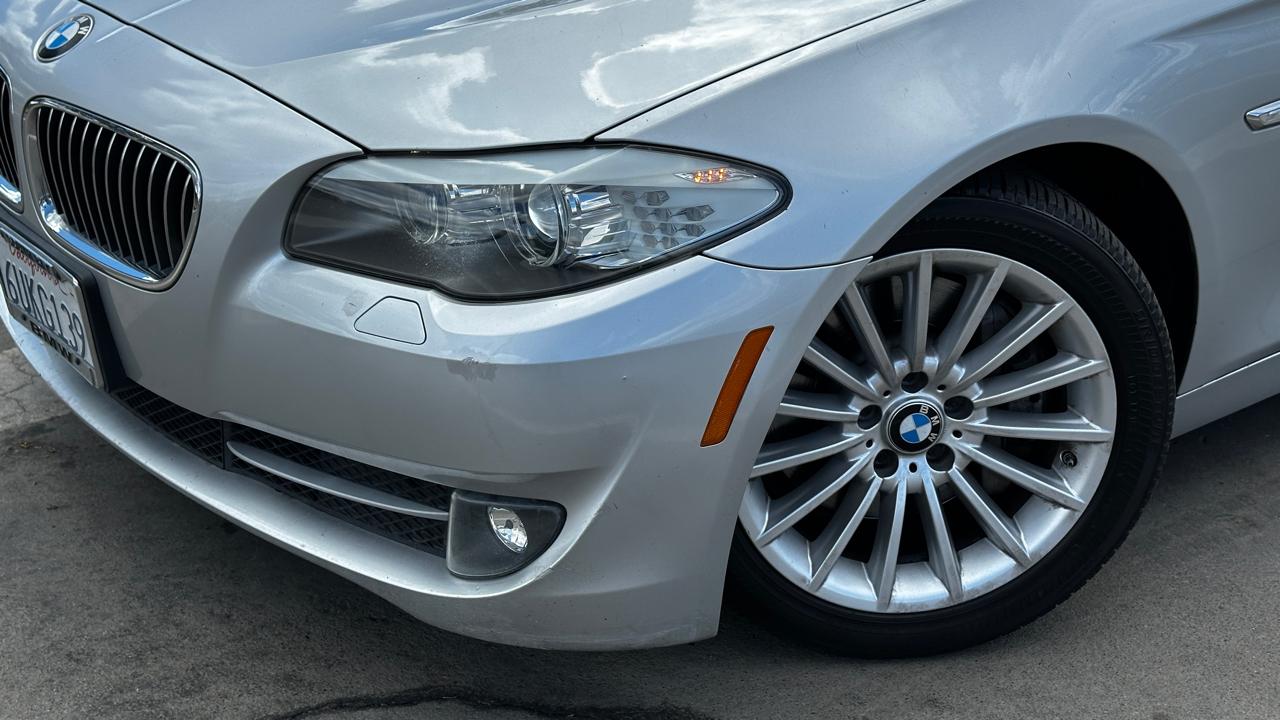 BMW 5-Series 535i 2011