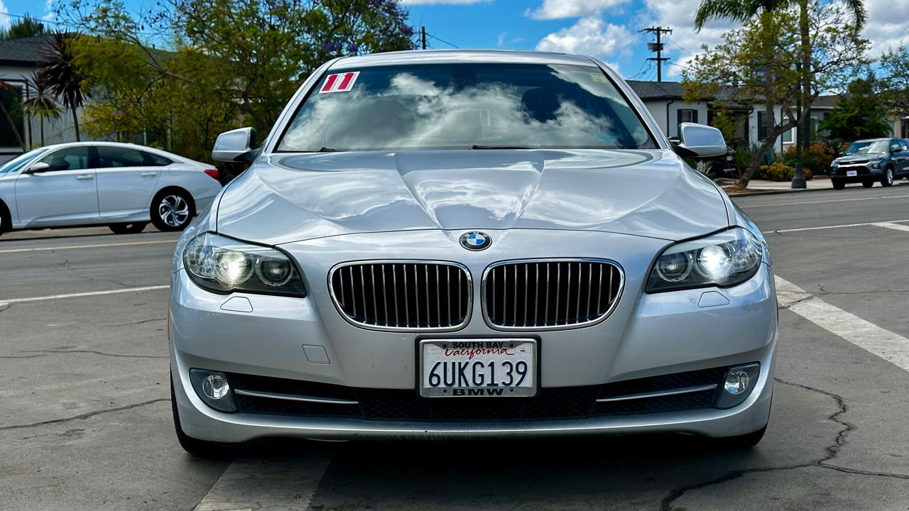 BMW 5-Series 535i 2011