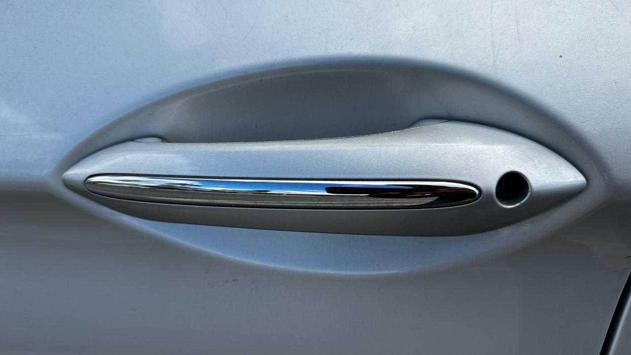 BMW 5-Series 535i 2011