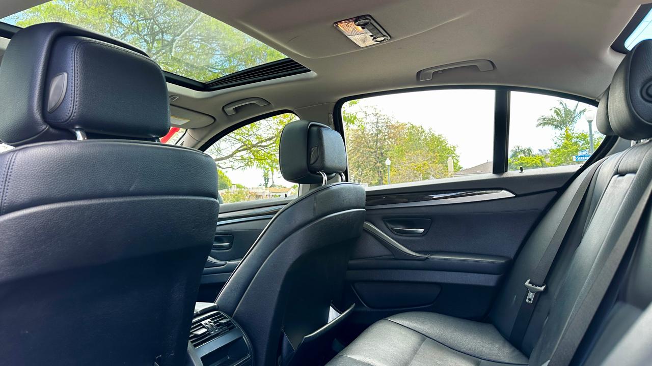 BMW 5-Series 535i 2011