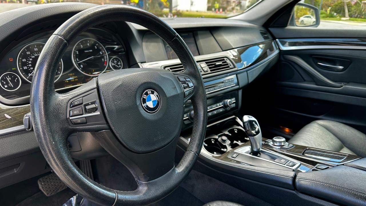 BMW 5-Series 535i 2011