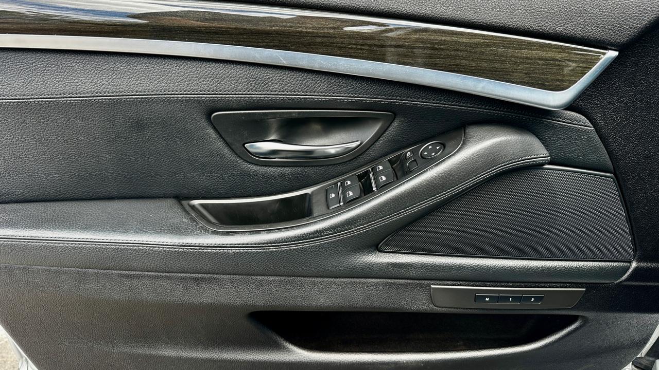 BMW 5-Series 535i 2011