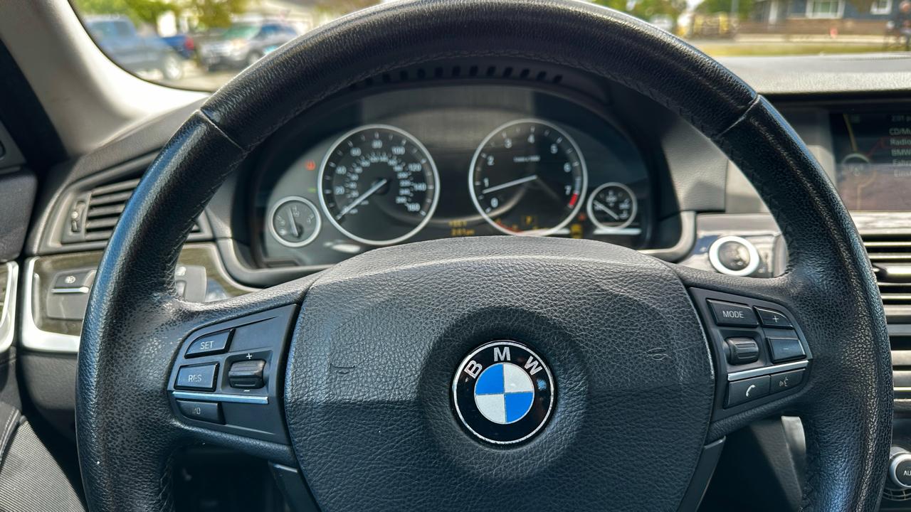 BMW 5-Series 535i 2011