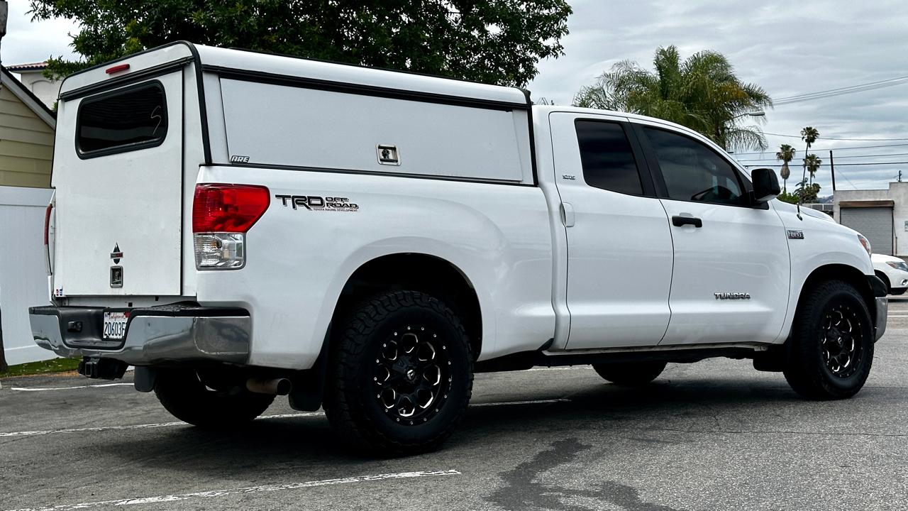 Toyota Tundra Tundra-Grade 5.7L Double Cab 2WD 2010