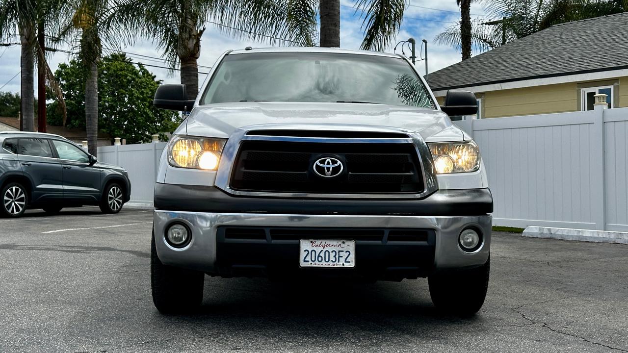 Toyota Tundra Tundra-Grade 5.7L Double Cab 2WD 2010