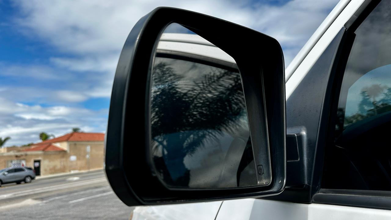 Toyota Tundra Tundra-Grade 5.7L Double Cab 2WD 2010